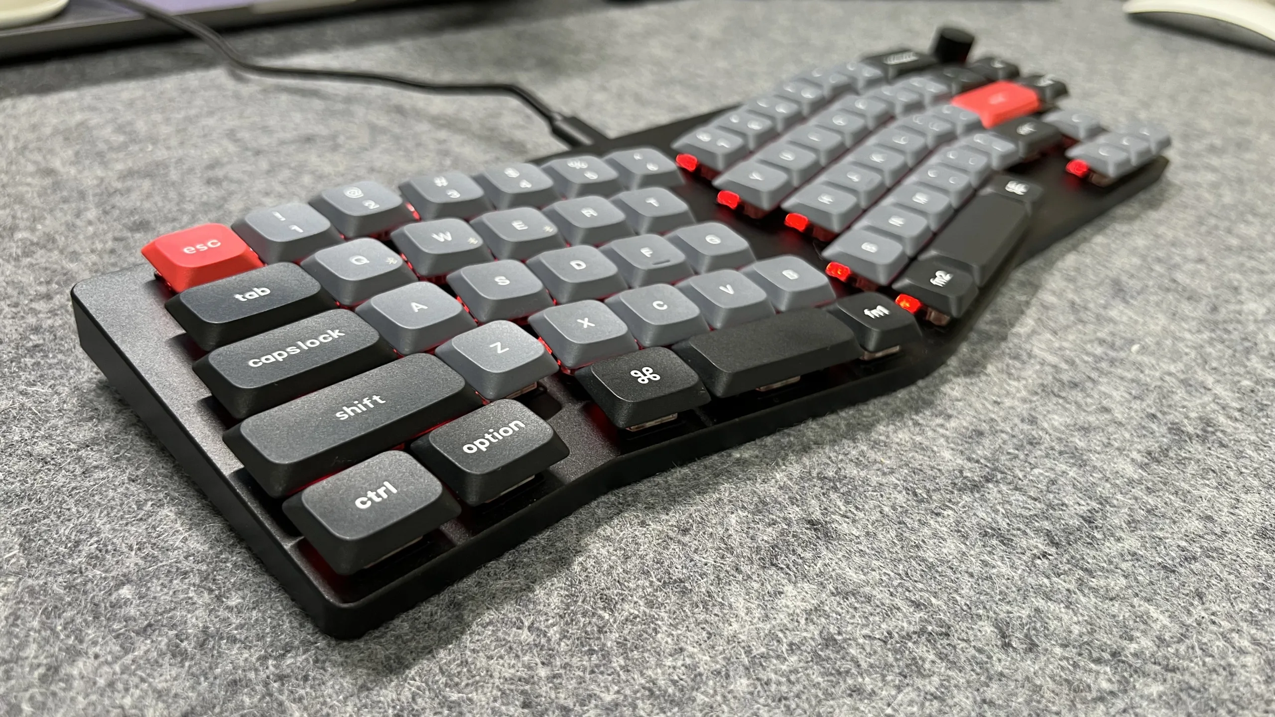 【Keychron K11 Pro】レビュー：超薄型ワイヤレス VIA対応６５％アリスレイアウトのメカニカルキーボード
