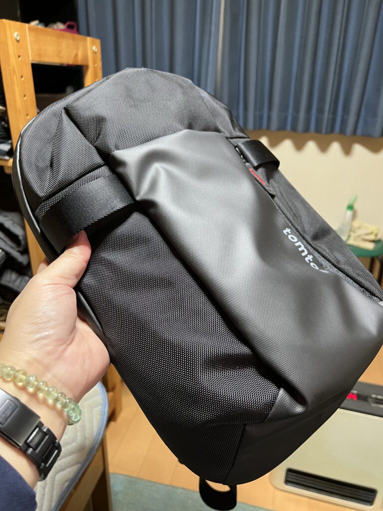 【tomtoc Navigator-T24 Sling Bag 9L】14インチ MacBook Pro対応 ワンショルダーバッグを使ってみた。