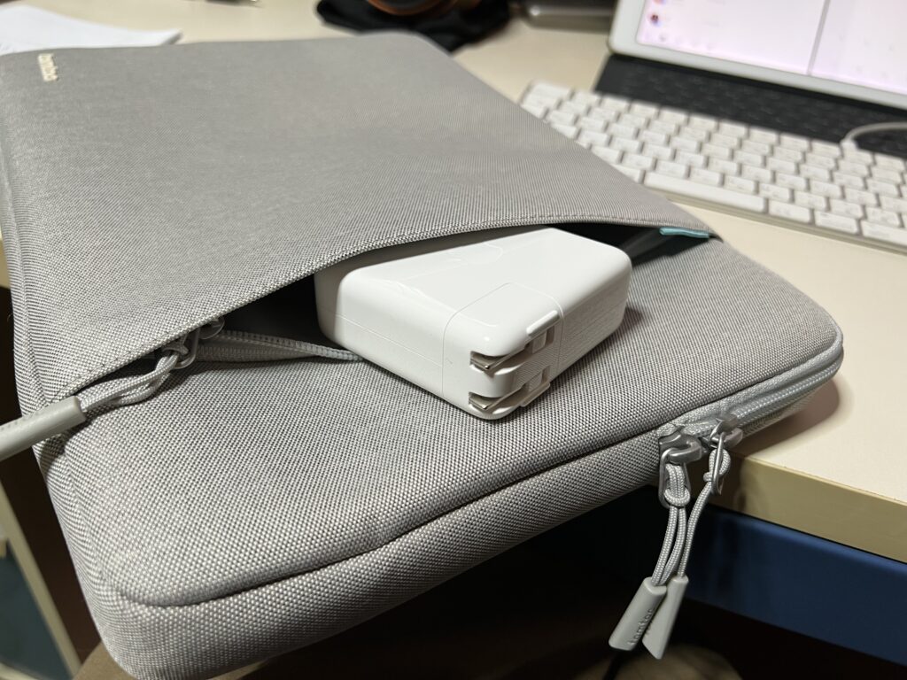 【Mac】tomtoc 360°耐衝撃保護 14インチ MacBook Pro 2021専用 ケース（スリーブ）を使ってみた