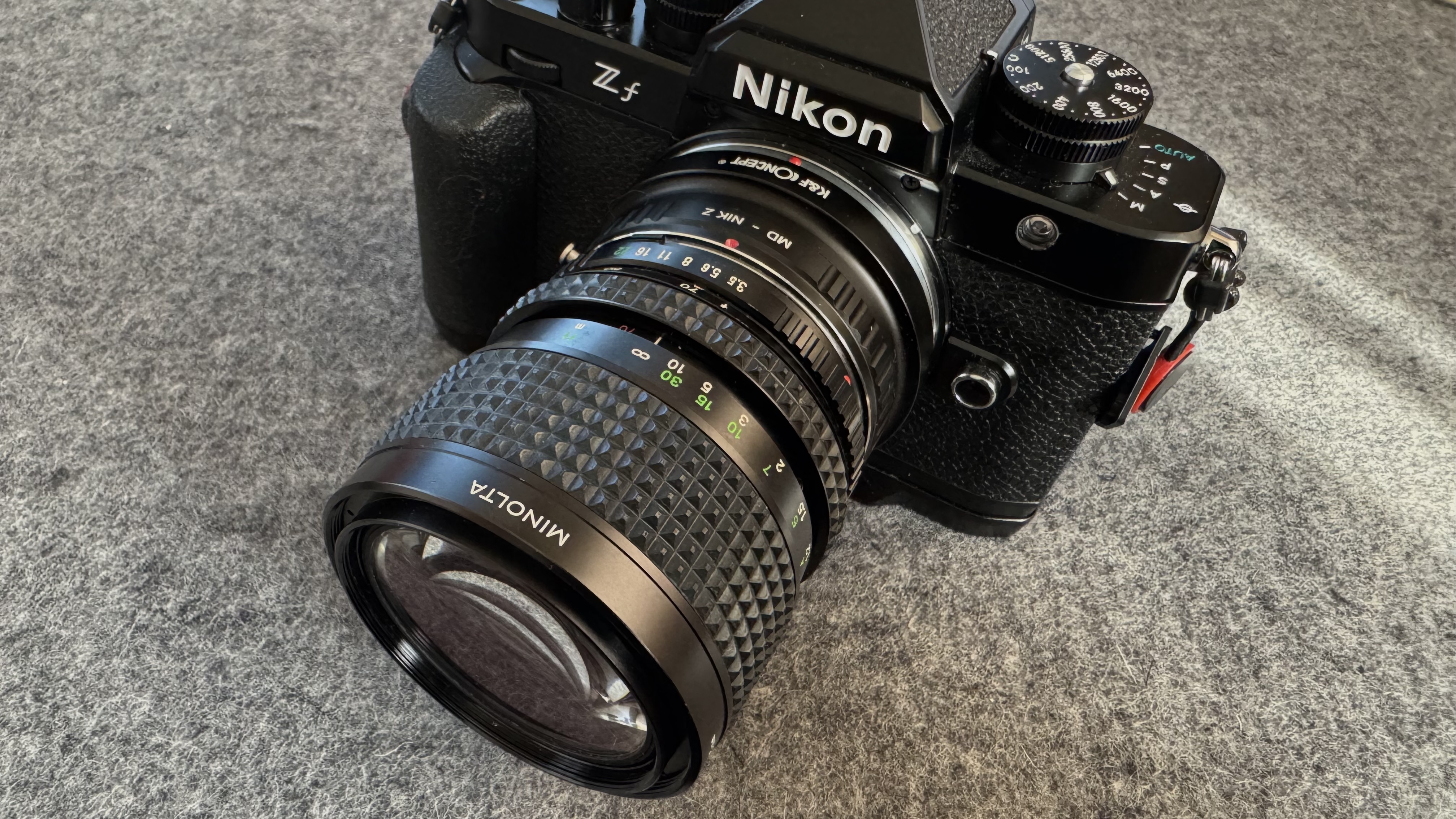 【オールドレンズ】レビュー：MINOLTA MD ZOOM ROKKOR 35-70mm F3.5 を フルサイズミラーレス「Nikon Zf」で楽しむ