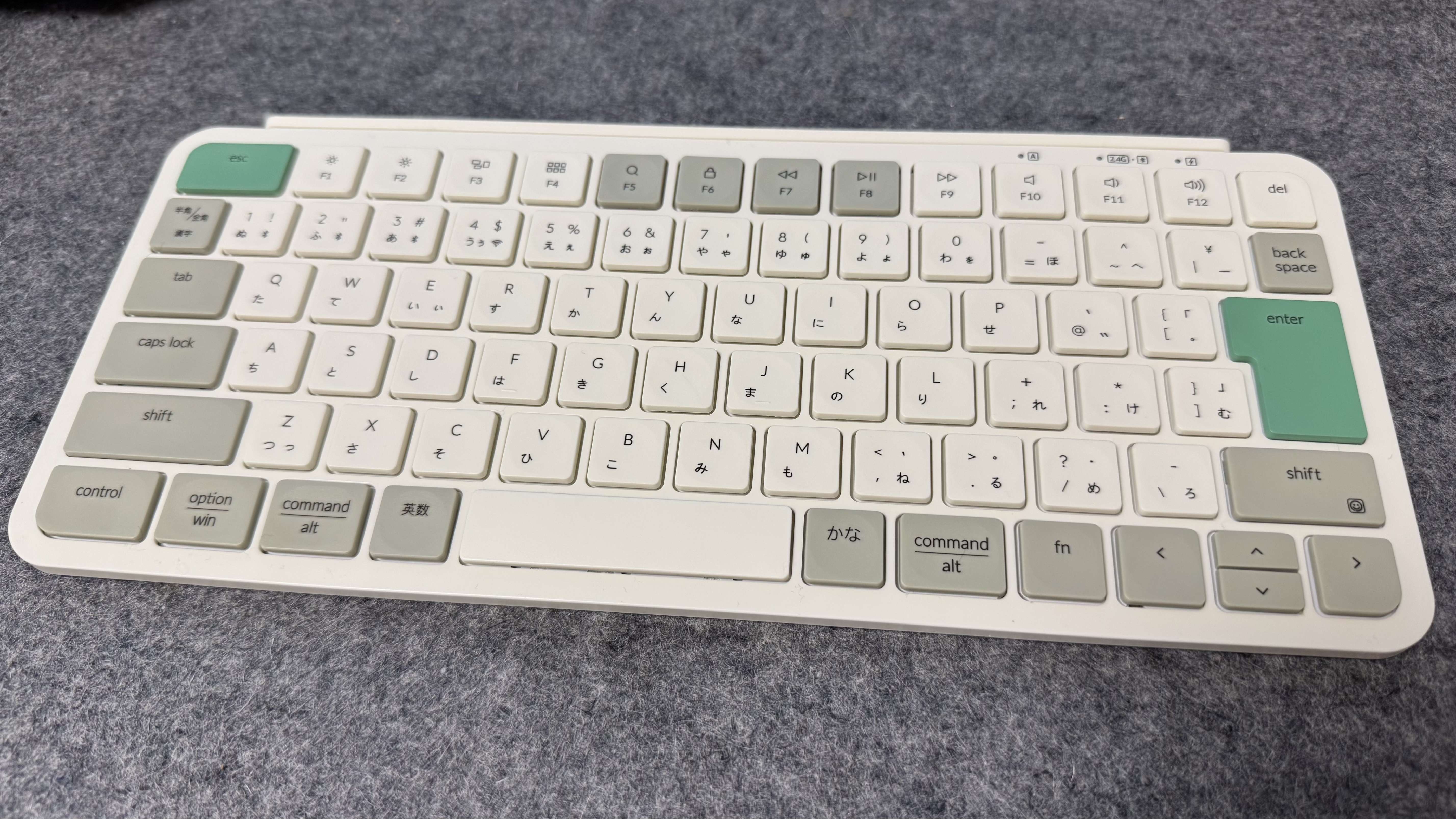 【Keychron B1 Pro】レビュー：シザースイッチ搭載の超薄型ワイヤレスキーボード（JIS配列/レトログリーン）