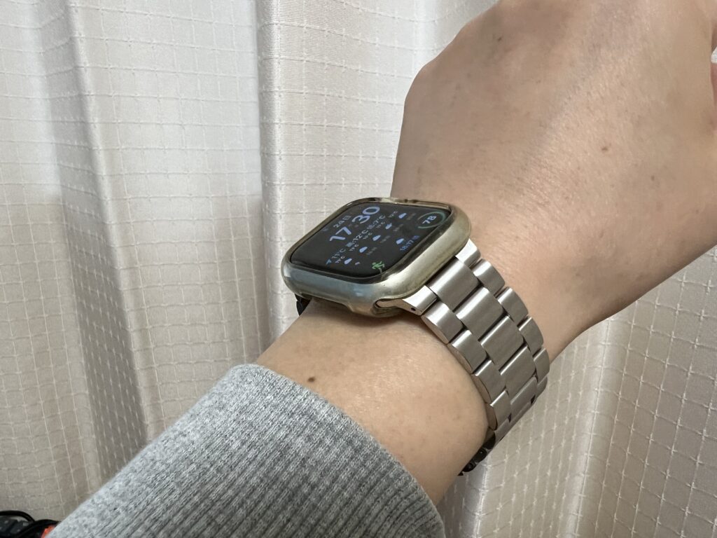 【Apple Watch】コンパチブル Tasikar プレミアムステンレススチールメタル交換バンドに付け替えてみた。交換手順も